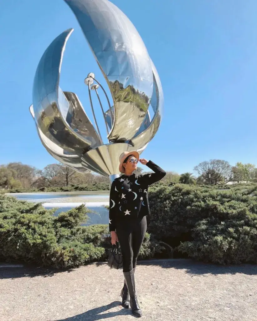 Floralis Generica